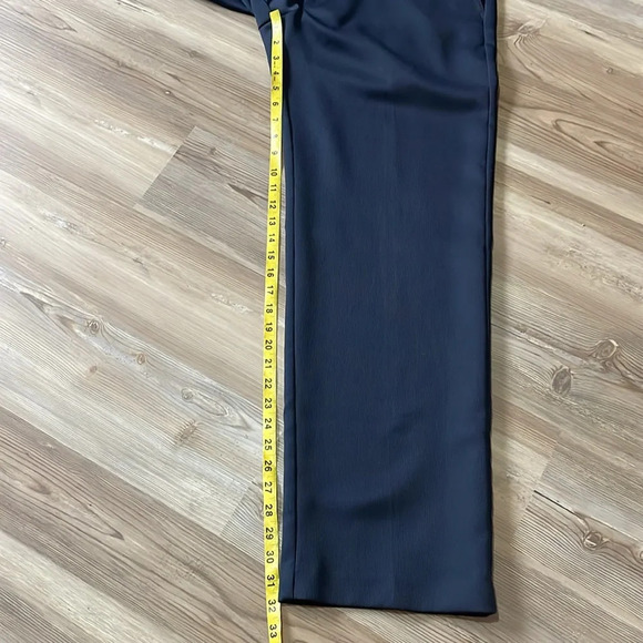 Izod Perform X straight leg pants Flat front Subtle texture Mens size 34 Navy - Picture 7 of 13